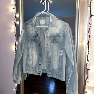 Blue Jean Jacket from Love Tree never worn, Size M